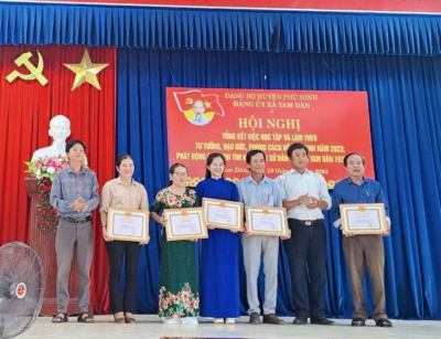 Các tập thể, cá nhân tiêu biểu trong học tập và làm theo tư tưởng, đạo đức, phong cách  Hồ Chí Minh năm 2023 và thực hiện Chỉ thị số 13-CT/HU của Huyện ủy